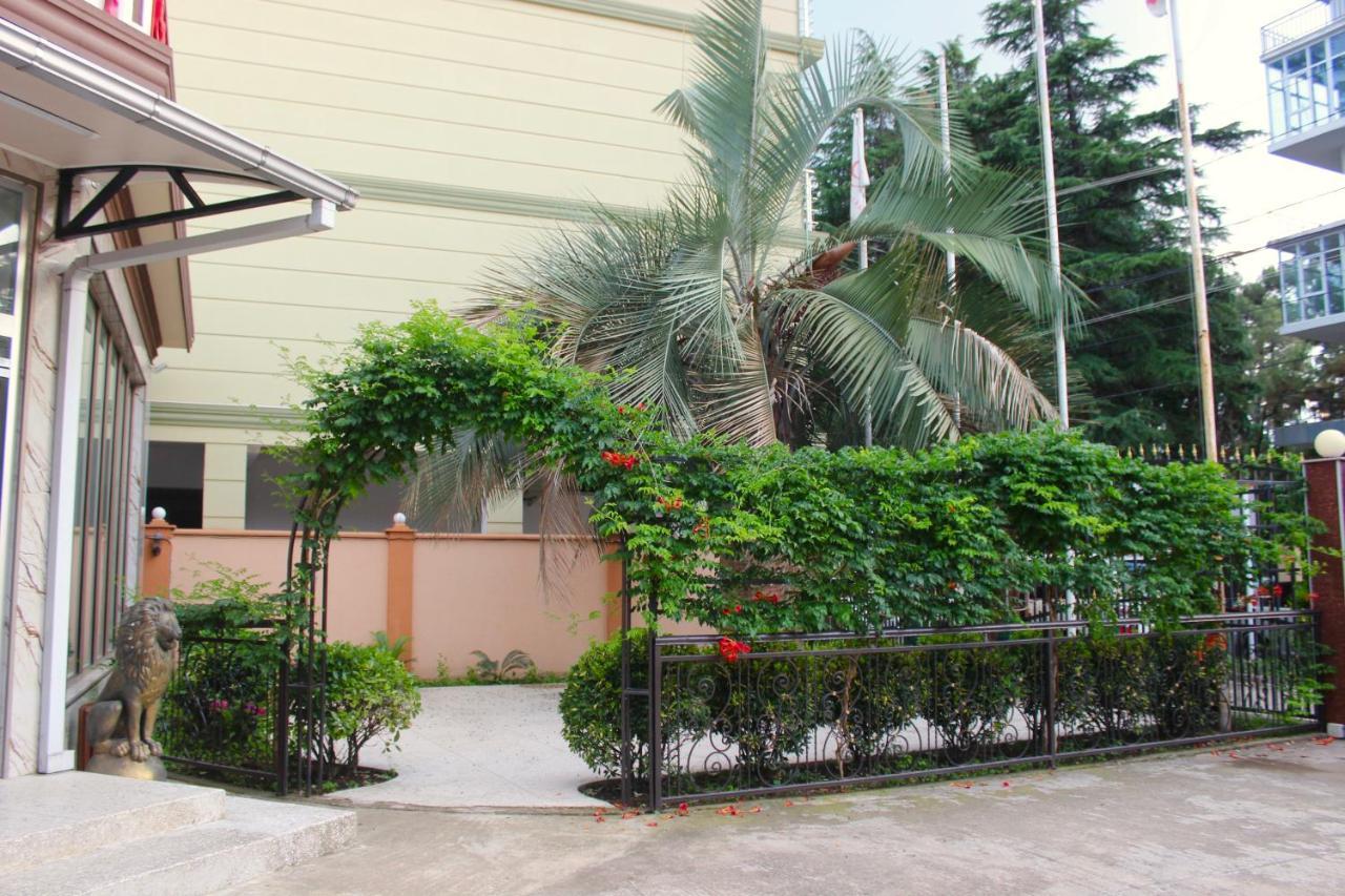 Hotel Palermo Kobuleti ภายนอก รูปภาพ
