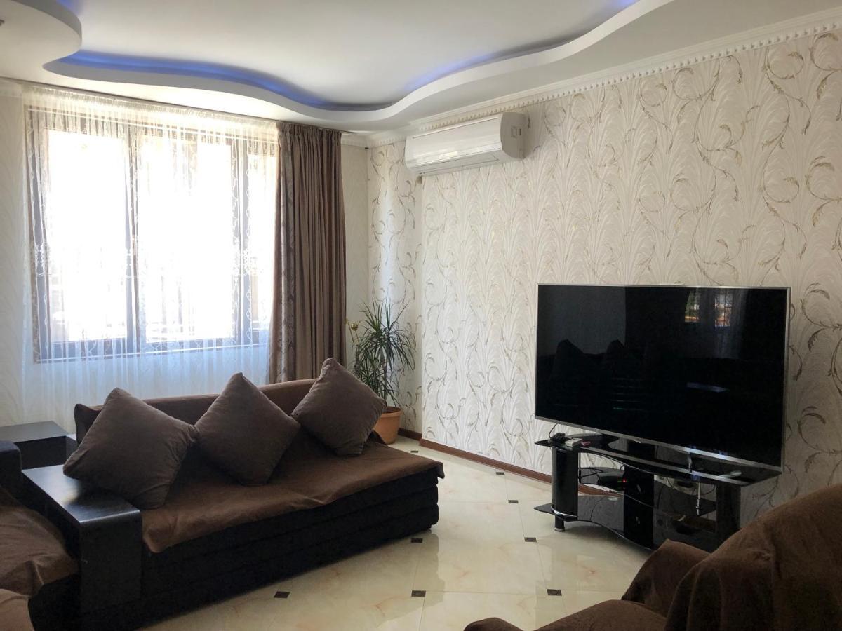 Hotel Palermo Kobuleti ภายนอก รูปภาพ