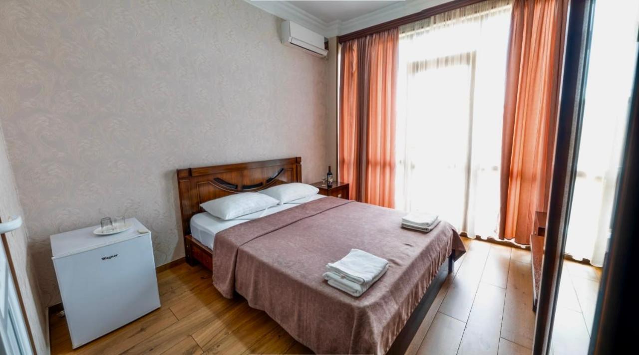 Hotel Palermo Kobuleti ภายนอก รูปภาพ